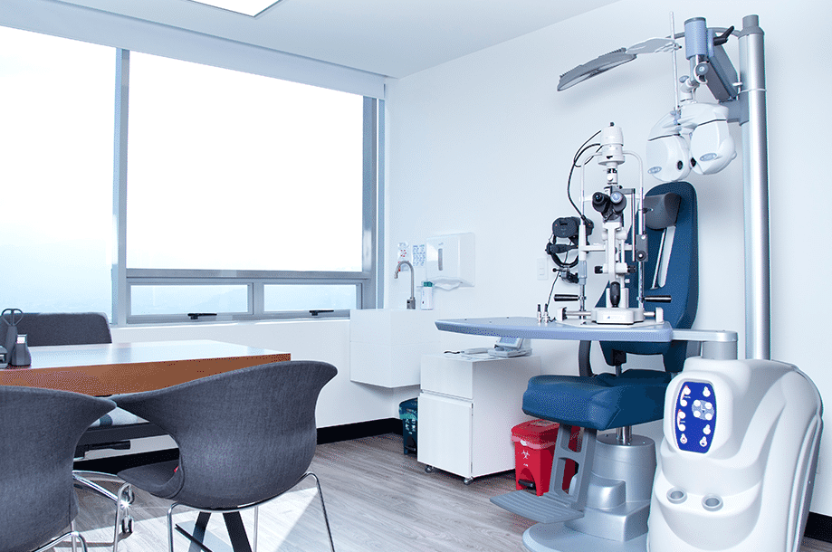 LASIK Surgery in Colombia
